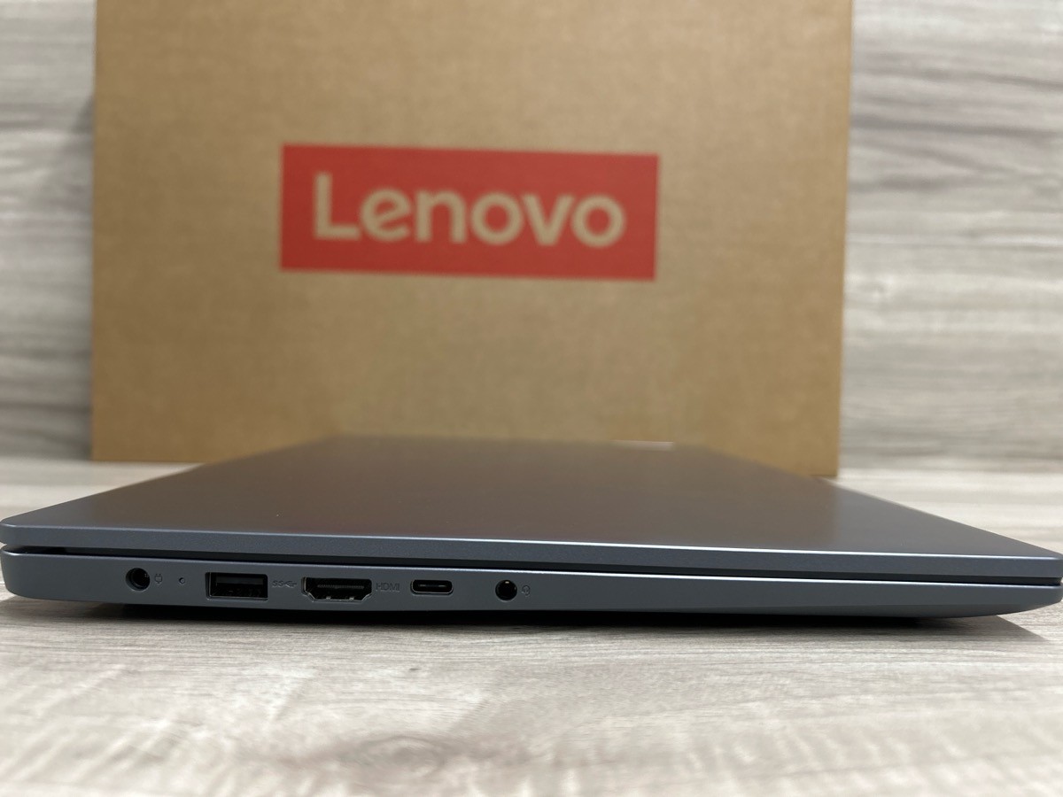 Lenovo 15.6″ Laptop i3-N305 8GB Ram – 128GB UFS Windows 11 Home (PO1024858)