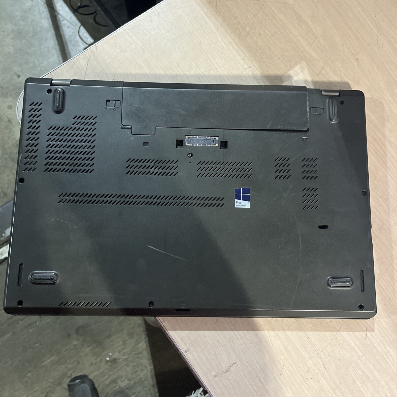 LENOVO THINKPAD T560 INTEL CORE I5-6300U 2.40GHZ 4GB RAM NO HD