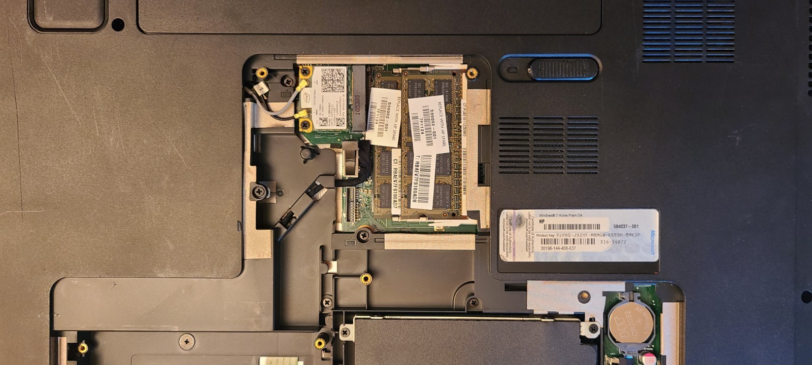 HP PAVILION DV7T- entertment PC 17.3″ intel CORE i7-740QM 640GB-HD,2 8GB DDR Mem
