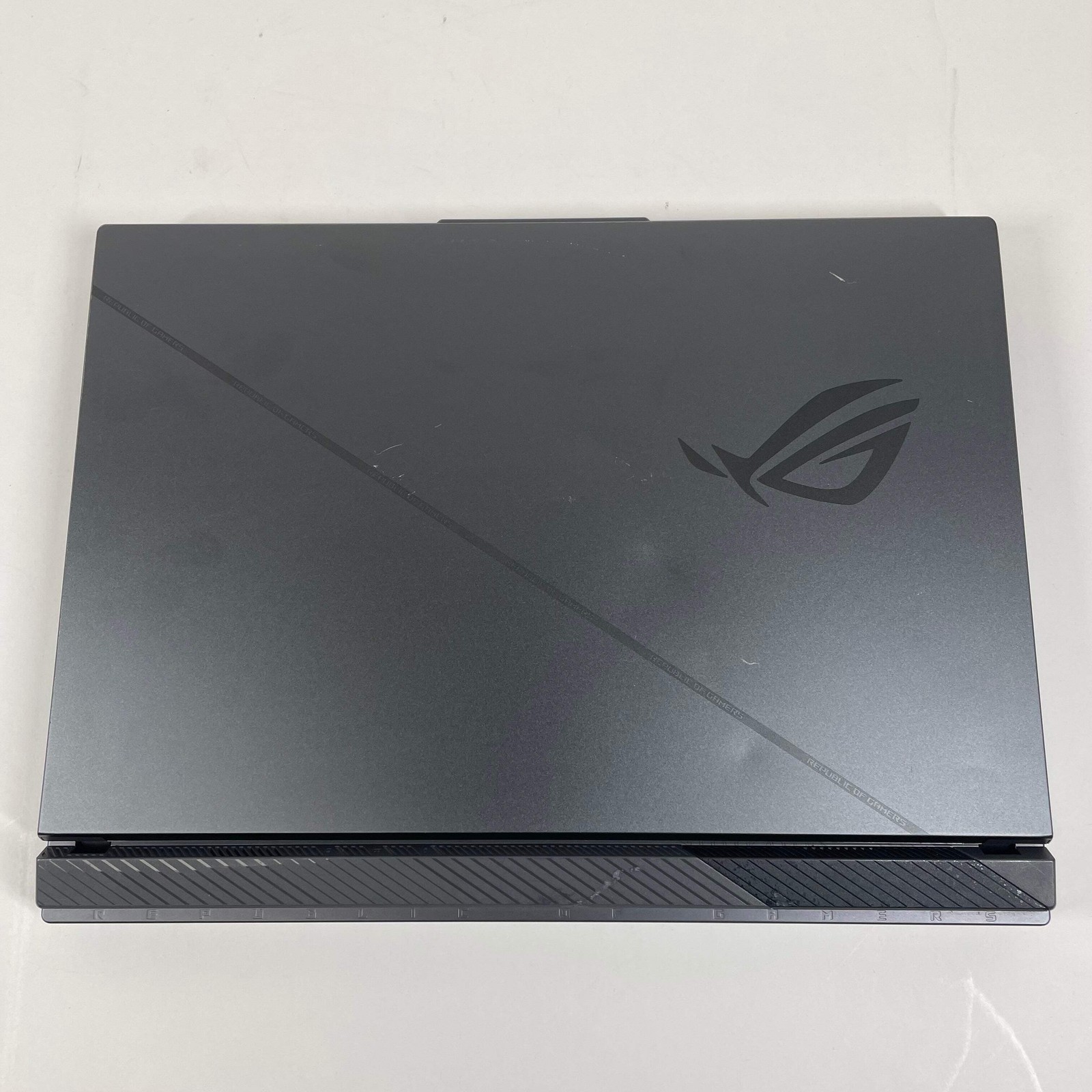Asus ROG Strix G16 G614 16″ i9-14900HX 2.2GHz 16GB RAM 1TB SSD GeForce RTX 4060