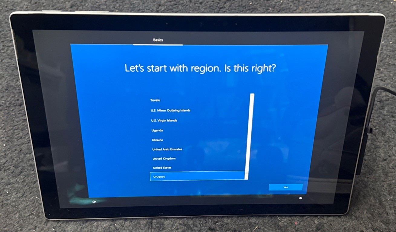 Microsoft Surface Pro 7 128GB Wi-Fi (Unlocked) 12.3″ – Platinum