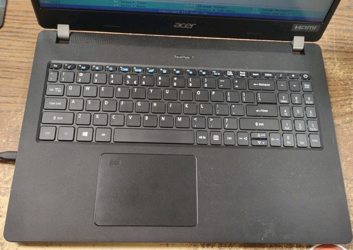 Acer TravelMate P215-53 N19Q8 W/ I7-1165G7, 16GB, 1TB.