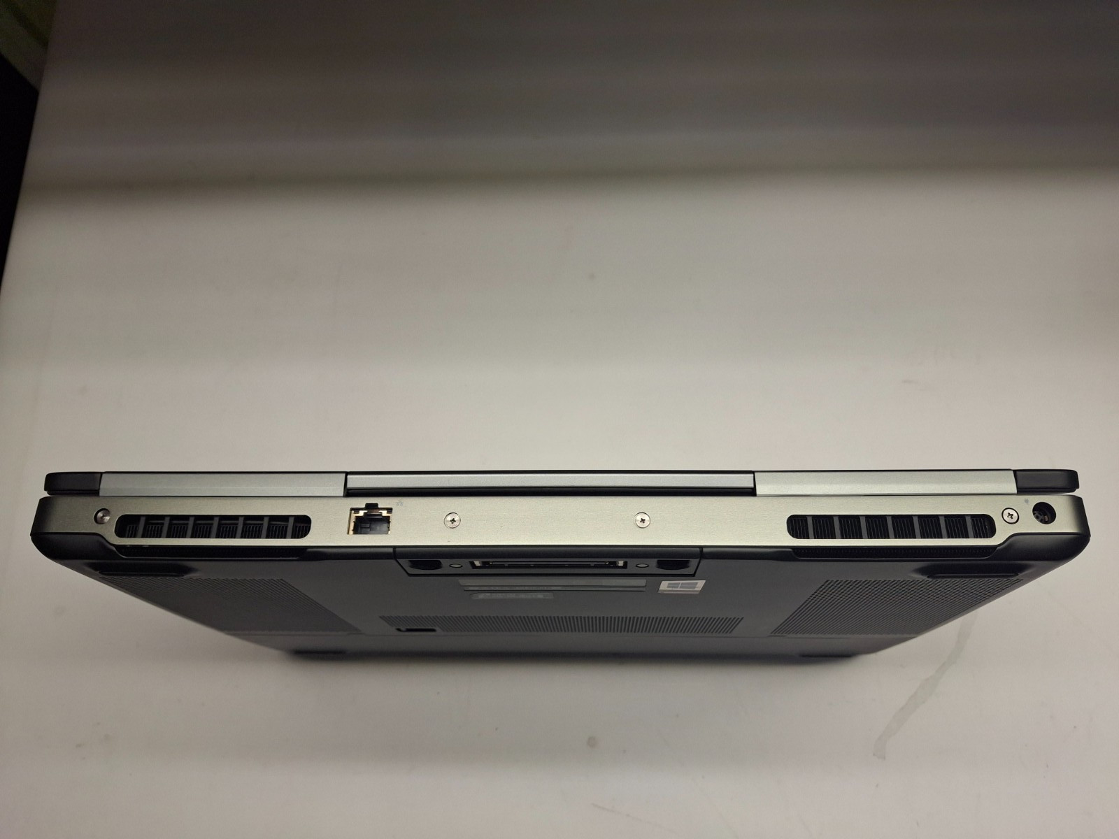 Dell Precision 7520 15.6 FHD i7-7820HQ 2.90GHz 16GB 256GB SSD Quadro M2200