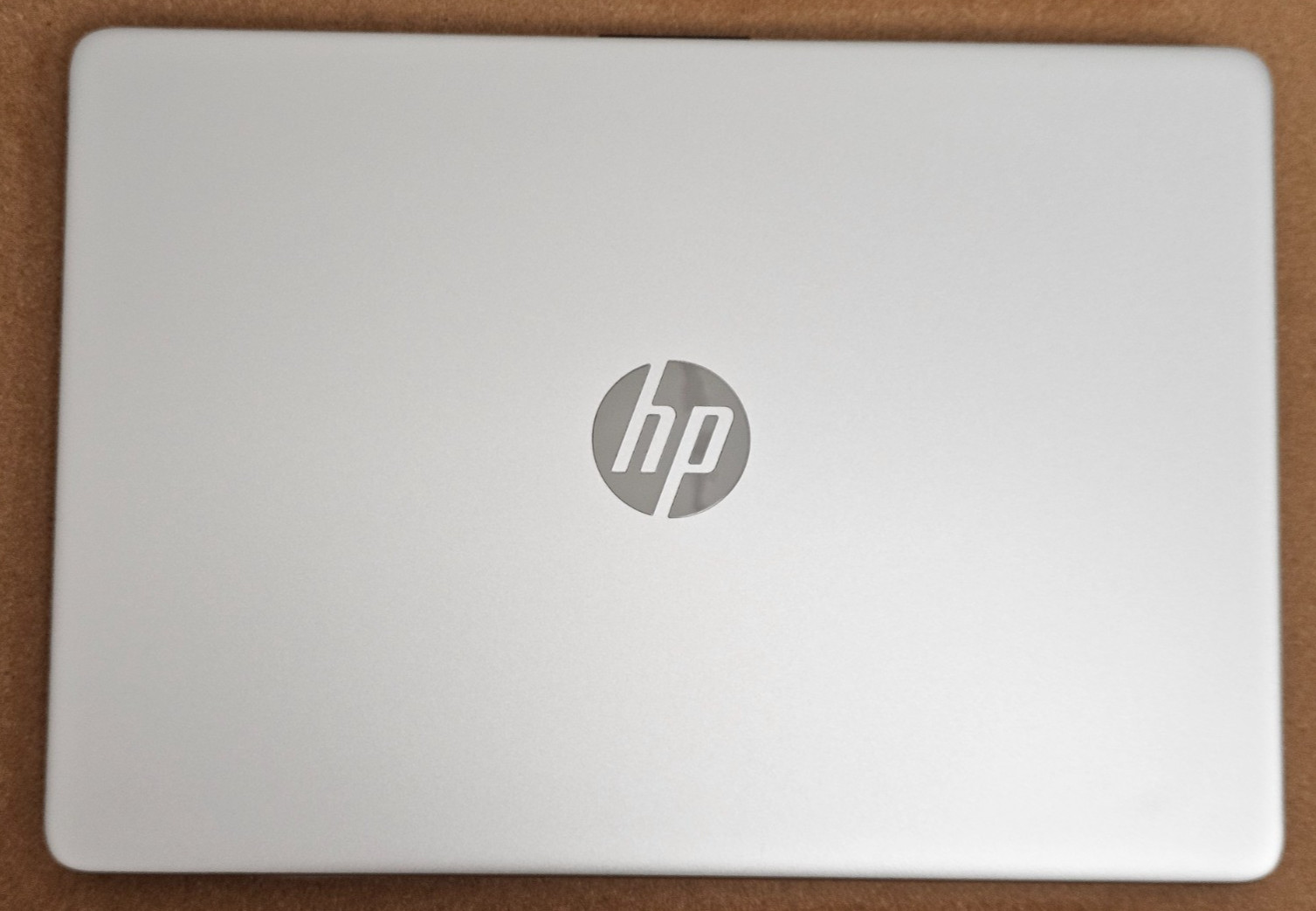 HP Laptop PC 14-dq2043cl i3-1125G4 FHD N-T 8GB Ram 256GB Windows 11 Home