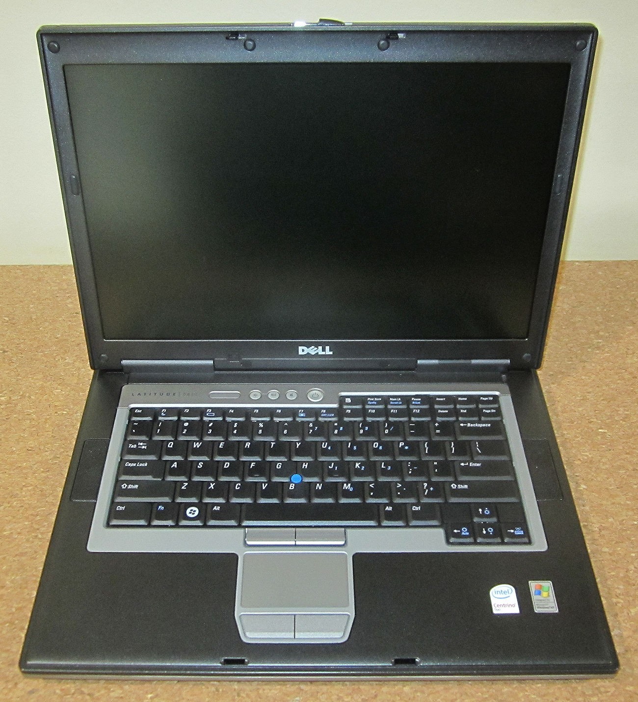 Win XP NR PERFECT Dell D830 T9300 4gb 15.4 NVIDIA NEW WD 240g SSD NEW BAT SERIAL