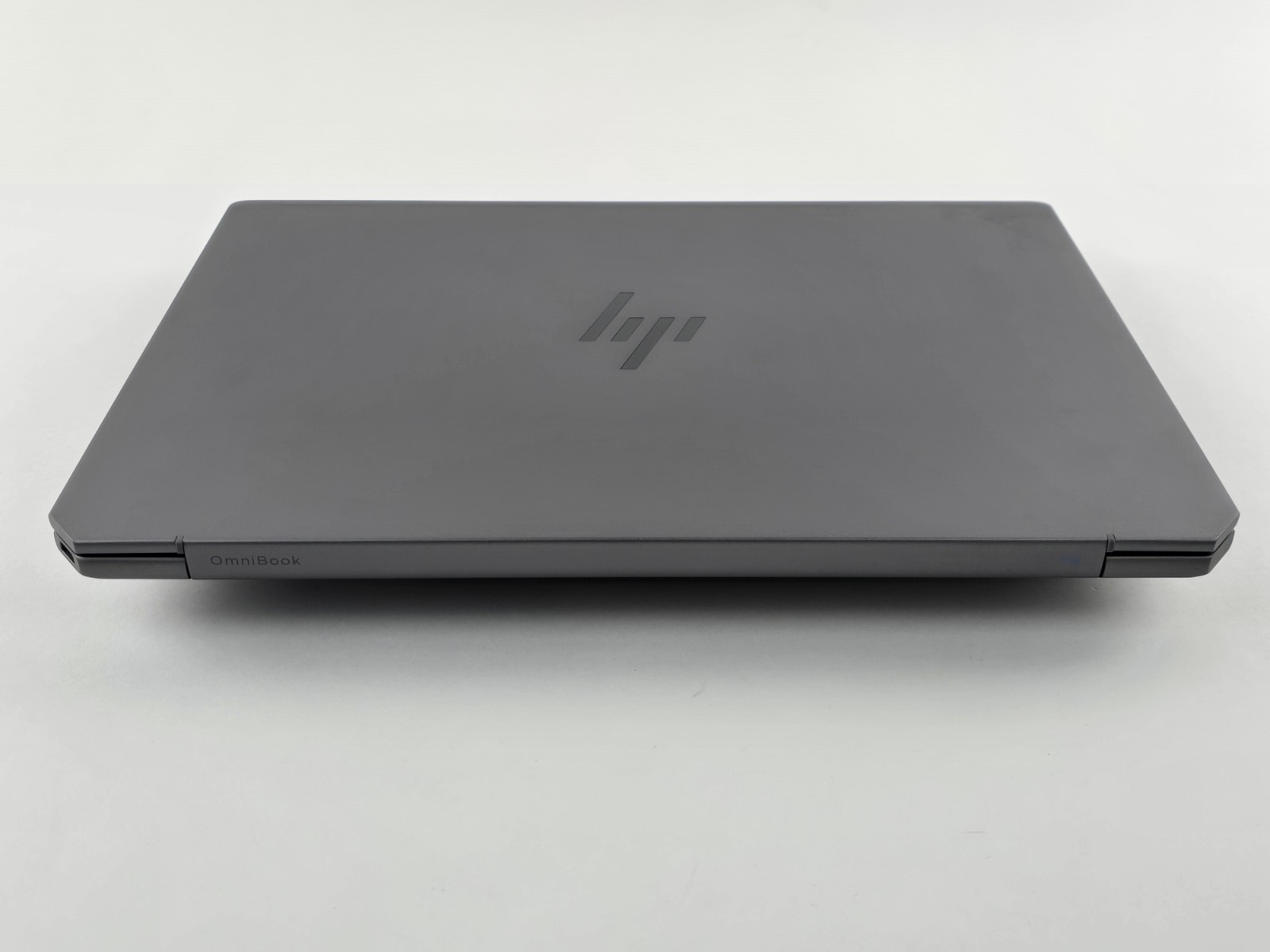 HP OmniBook Ultra 14″ 2.2K Touch, AMD Ryzen AI 9 365, 32GB RAM, 1TB SSD – Good