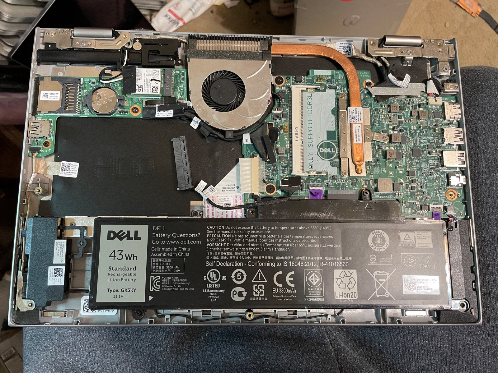 Dell Inspiron 13-7359 13.3′ Pentium R 2.1 ghz-4405u; NO RAM/HDD/OS/Charger