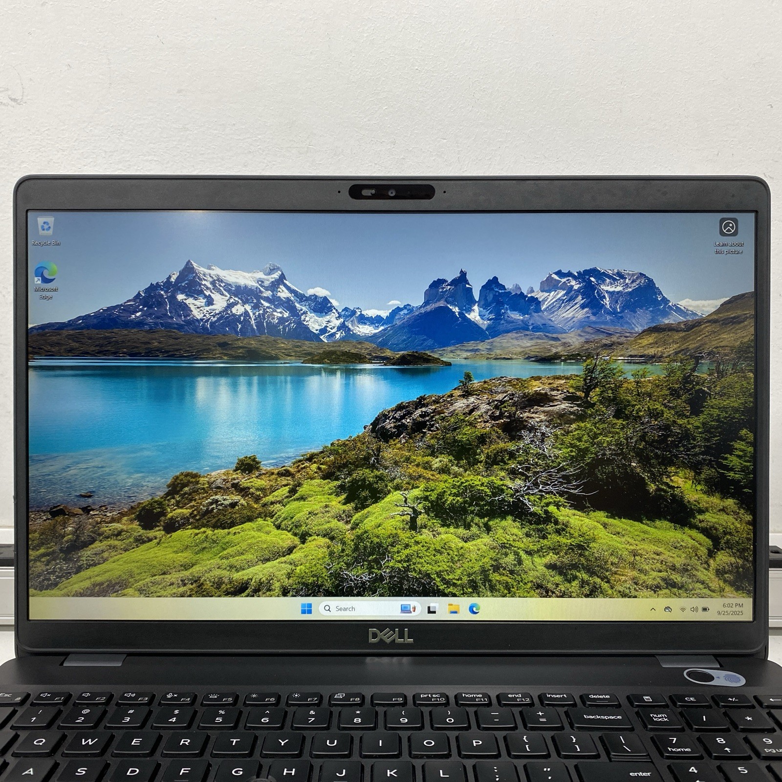 Dell Latitude 5501 – 15″ FHD – i7-9850H – 16GB – 256GB SSD – Win 11 Pro – READ