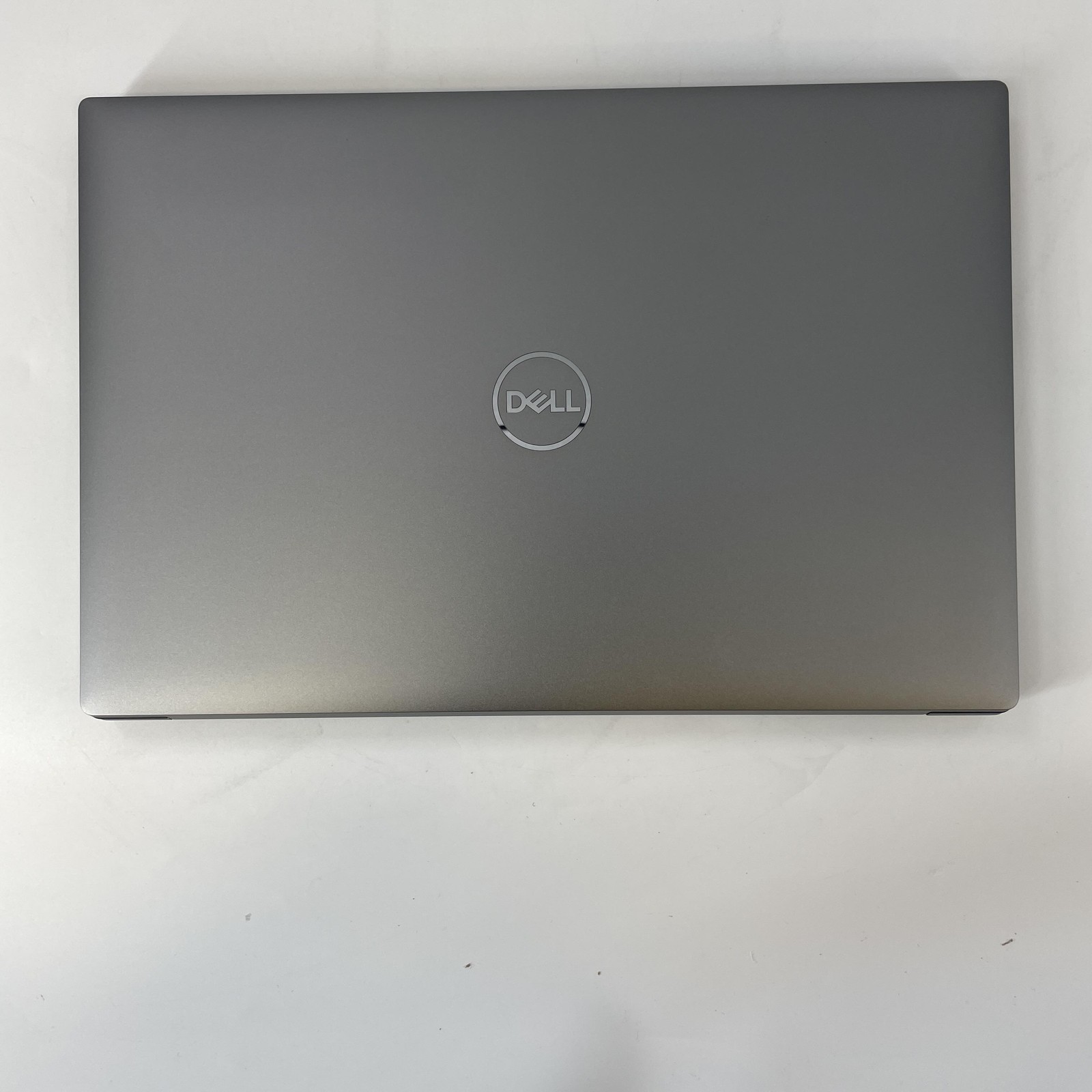 Dell Precision 5680 16 Gray FHD+ 2.5 GHz i7-13800H 32GB 512GB SSD Excellent