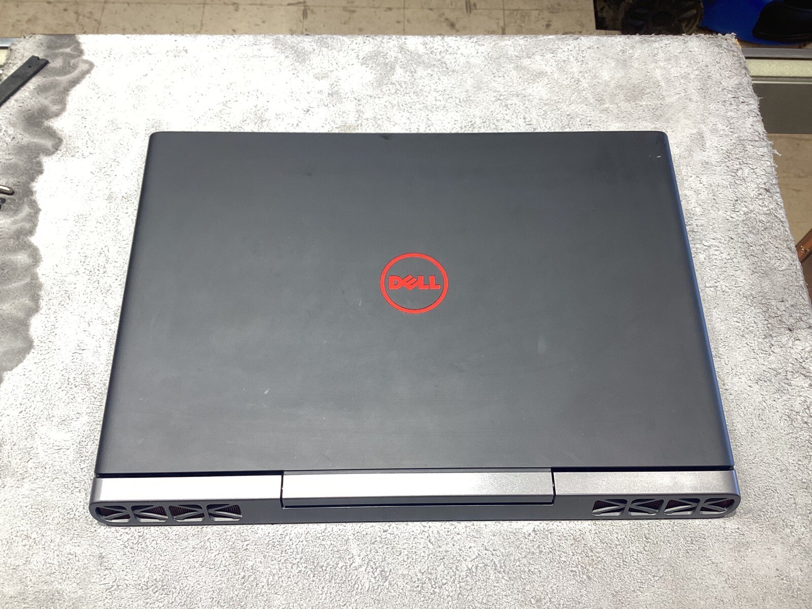 Dell Inspiron 15 7000 Gaming Laptop PC P65F CORE i5 7th Gen 8Gb 256Gb QZ01