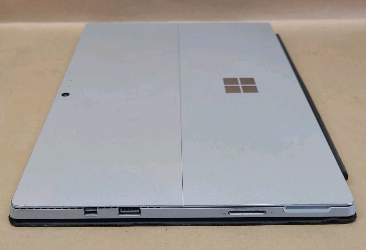 Microsoft Surface Pro 4, Intel Core i5-6300U, 4GB RAM, 128GB SSD, W10P *READ*