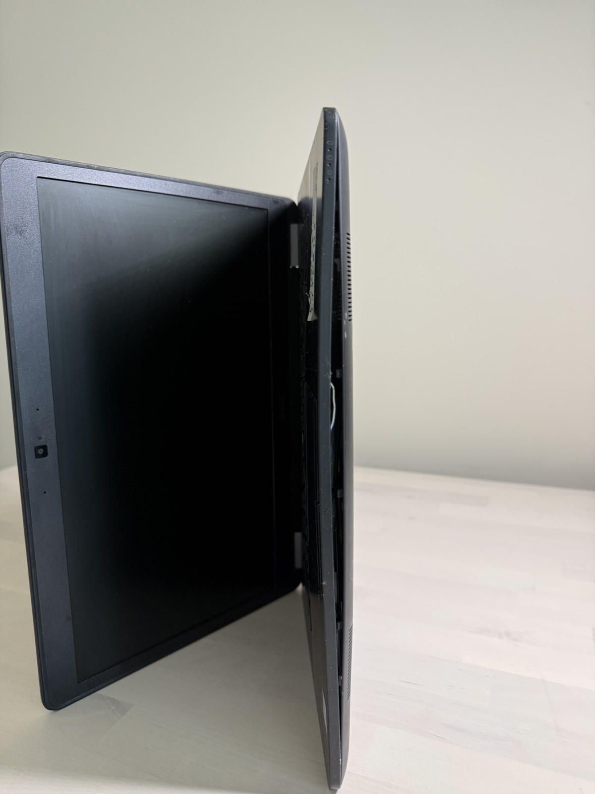 Dell Latitude E7470 Laptop Intel i7 6th Gen No HD/OS/AC Adapter- Swollen Battery