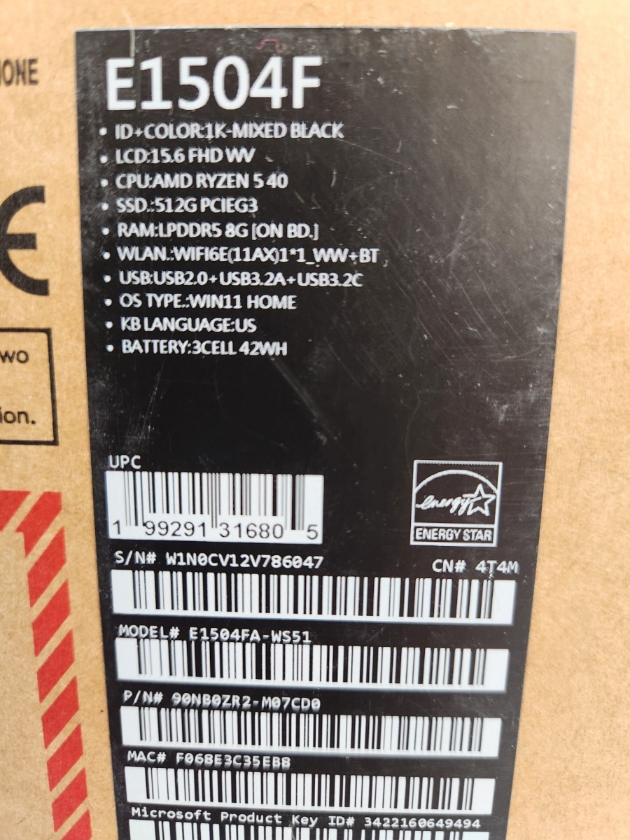 ASUS E1504FA-OS54 (HIP013877)