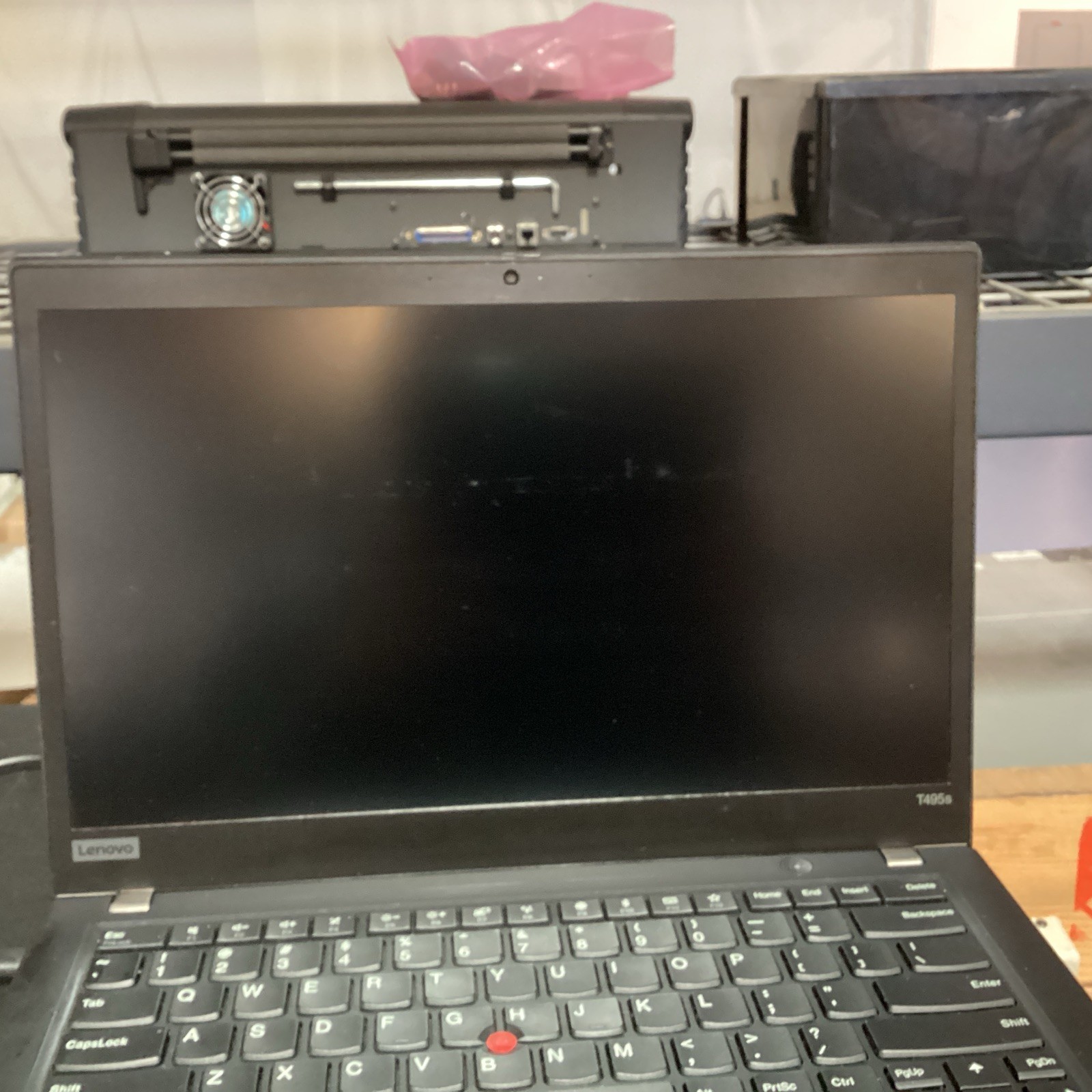Lenovo ThinkPad T495s 14″ 16GB 256GB Ryzen 5 Pro 3500U 2.1GHz NO OS/Chrgr