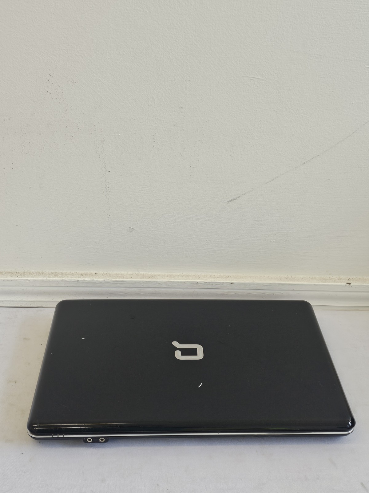 Compaq Presario CQ60 Laptop – Intel Celeron 900 – 3GB RAM – NO BATT – Read Desc