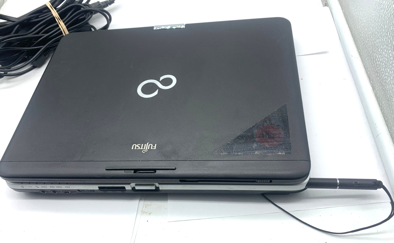 Fujitsu Lifebook T731 Laptop intel Core i3-2330M @ 2.20 GHz 4GB 250GB SEE DESC