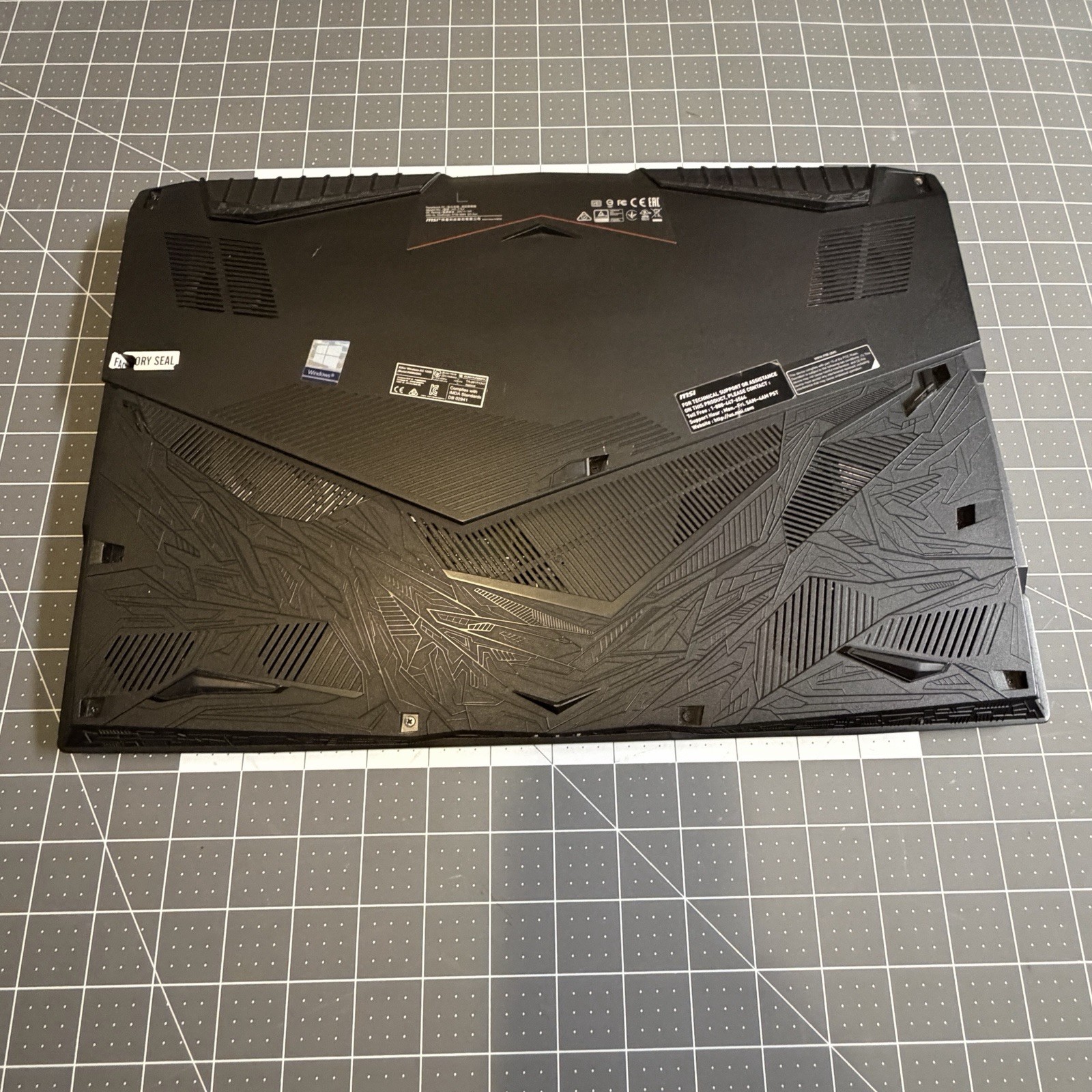 MSI Gaming 17” GE75 Raider 95G. i7-9750H, 32GB, 1TB SSD & 1TB HDD, RTX 2080