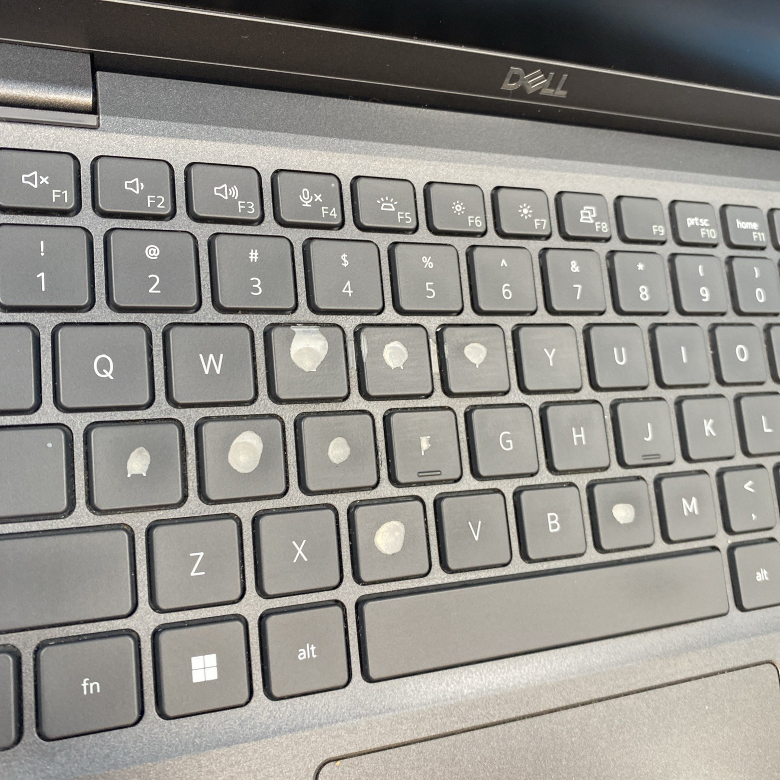 Dell Latitude 7430 | i5-1240P | 16GB RAM | 256GB SSD | NO OS | 50% BATTERY