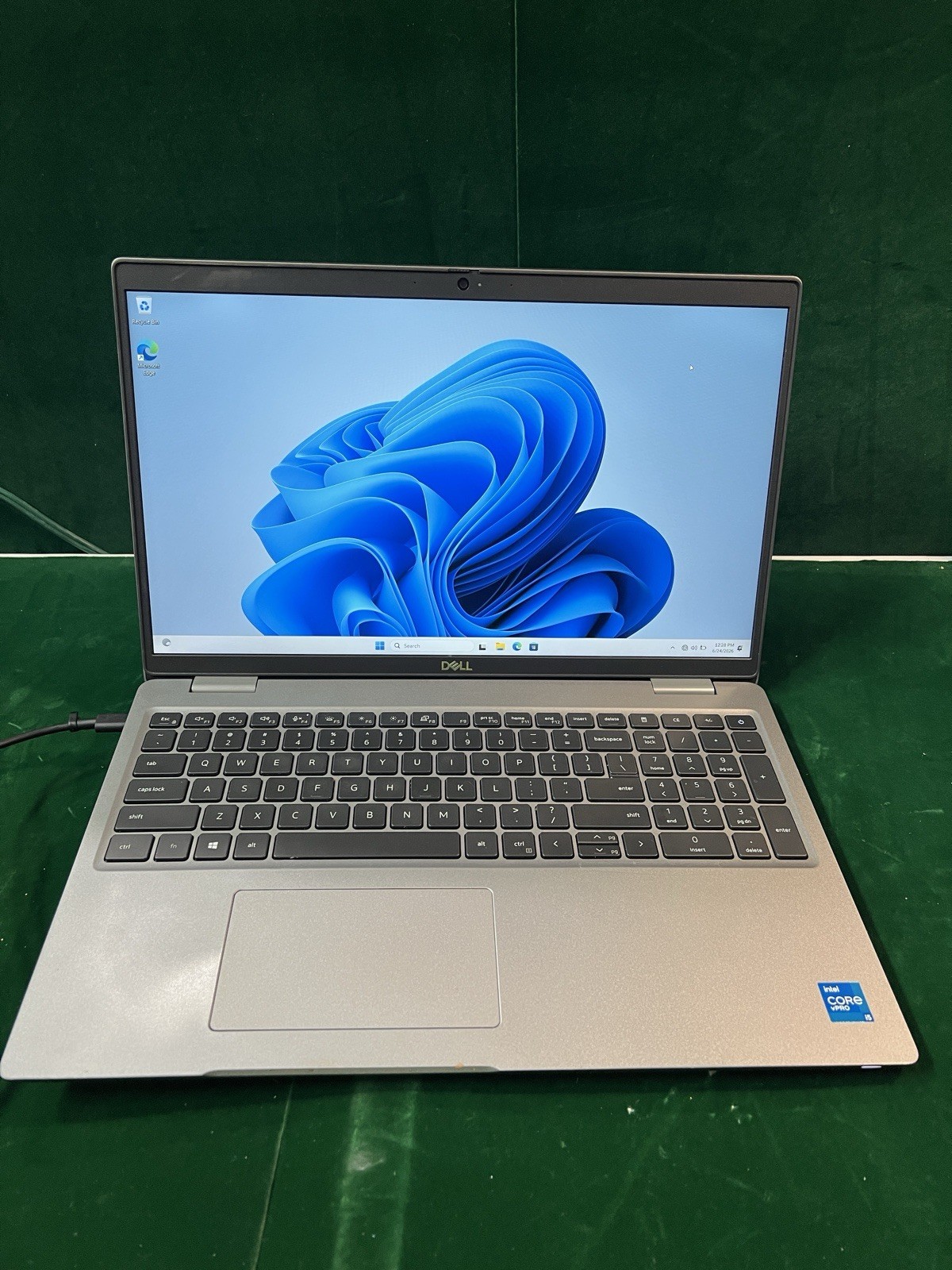 Dell Precision 3560 Workstation: 15.6″ FHD, i5-1135G7, 16GB|512GB W11 Pro