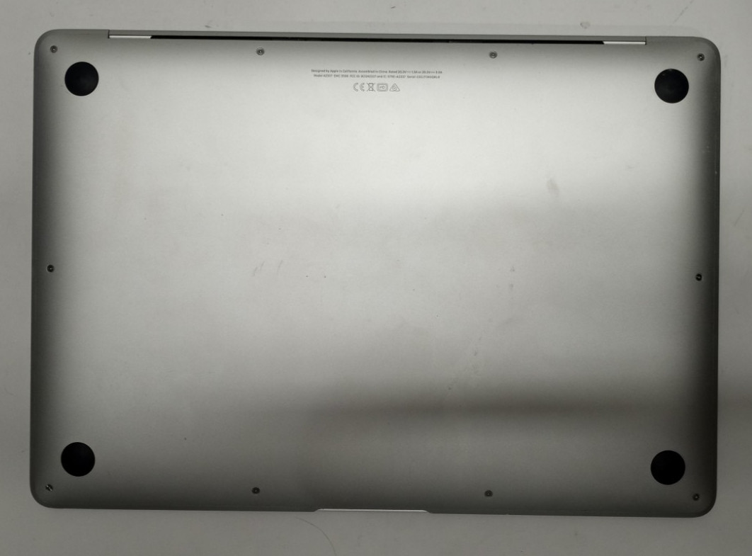 Apple Macbook Air A2337 13.3″ M1 2020 8GB RAM 128GB NVMe Mac OS Seqouia WH898*!
