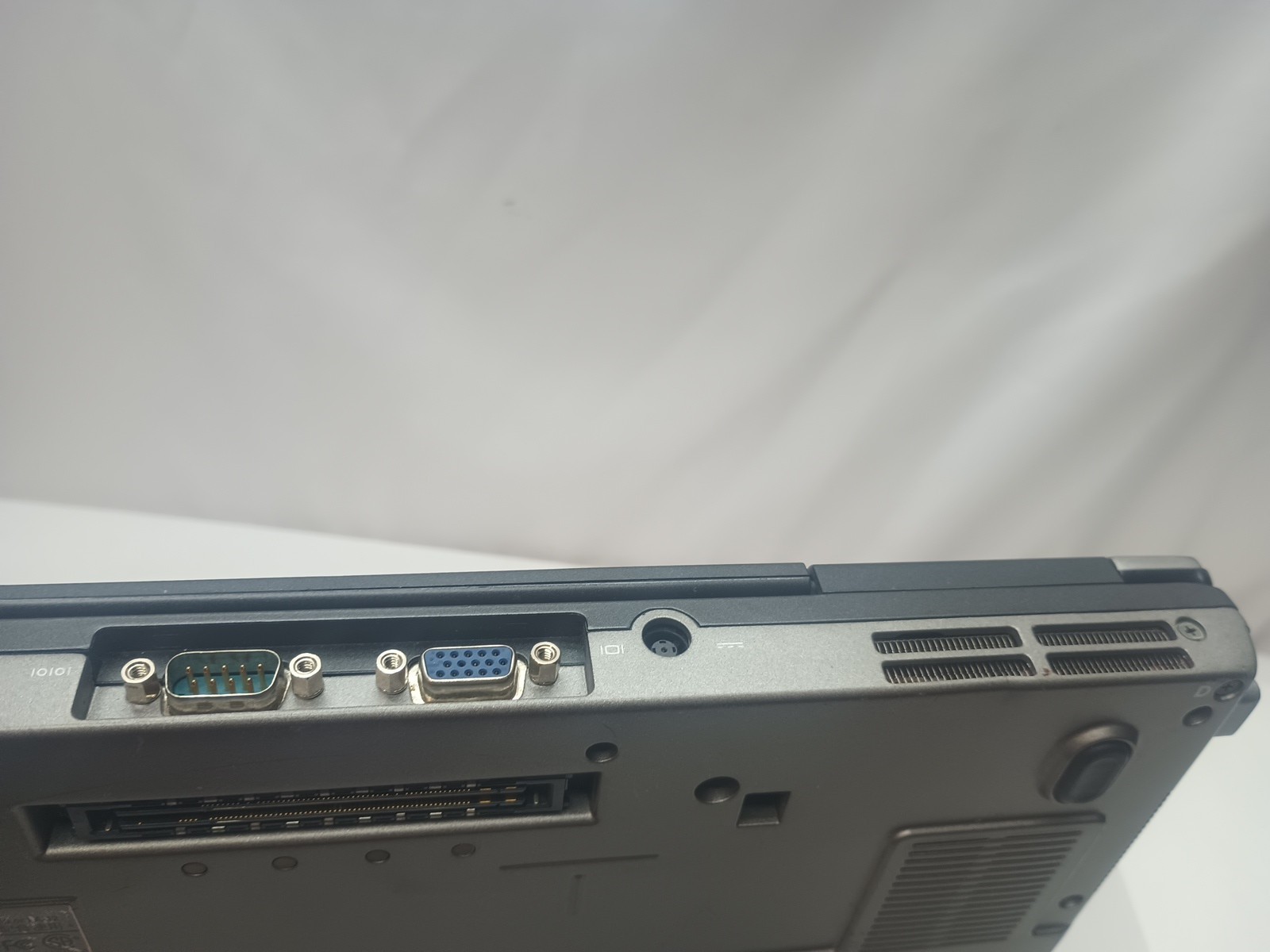 Dell Latitude D630Intel Core2 Duo 2.00 GHz4GB Ram Powers On Screen Not Coming On