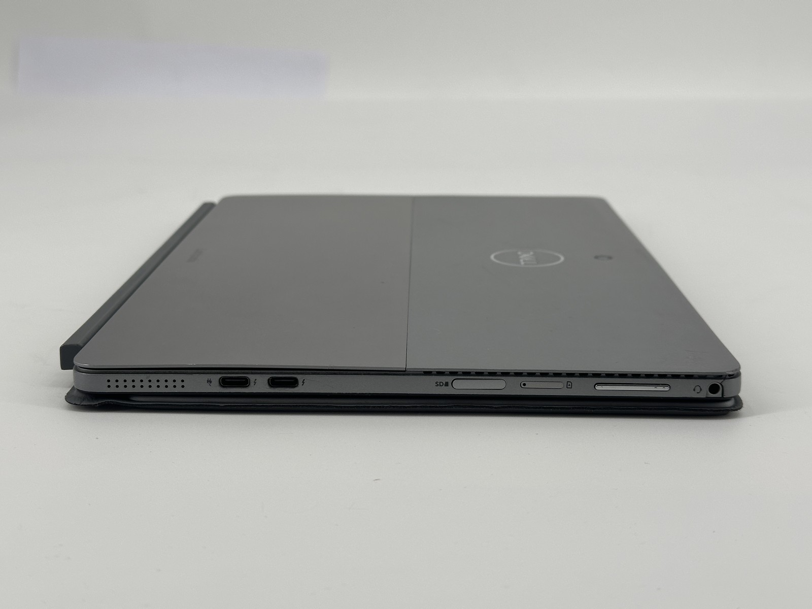 Dell Latitude 7200 12.5″ FHD i7-8665U 16GB 512GB NVMe SSD Win11 Pro LTE Touch