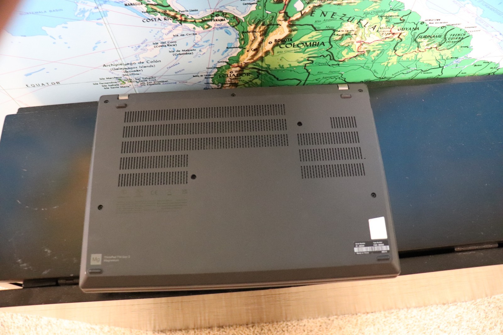 Lenovo ThinkPad T14 Gen 3 FHD+ 2.1 GHz i7-1260P 16GB 512GB SSD None T