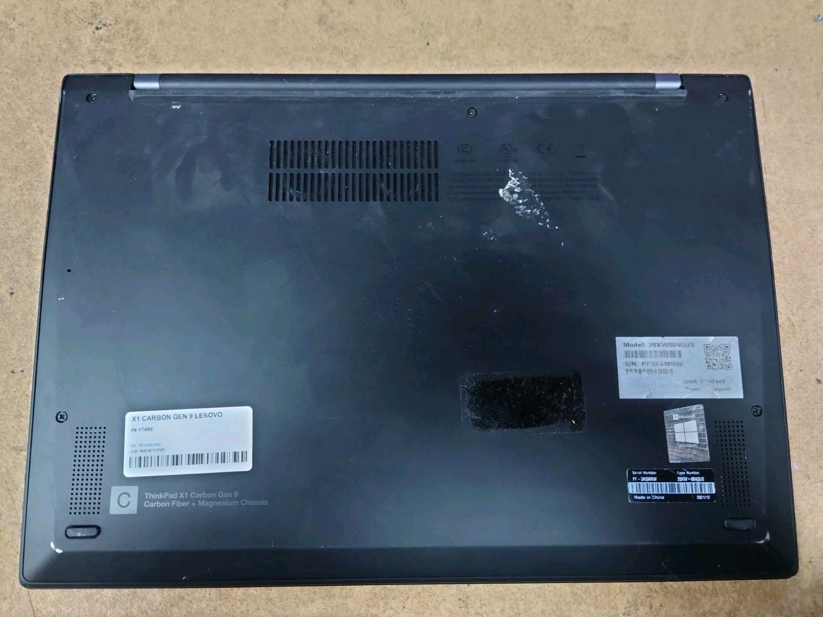 Lenovo X1 Carbon 9th Gen 14″ WUXGA i5-1135G7 8GB RAM 256GB SSD No OS