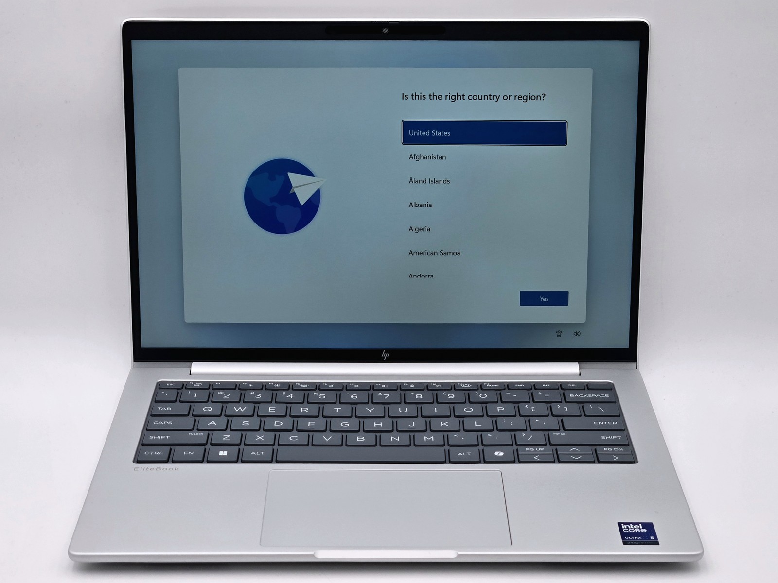 HP EliteBook 8 G1i 14″ FHD+ ULTRA 5 235U 512GB 16GB W11P Backlit FPR Warranty
