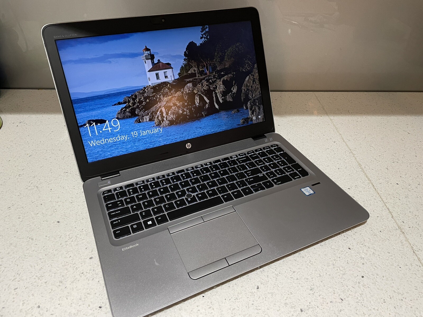 HP EliteBook 850 G3 I7-6600U 8GB 256GB SSD WEBCAM WIFI BT HDMI USB-C 15.6″ W10