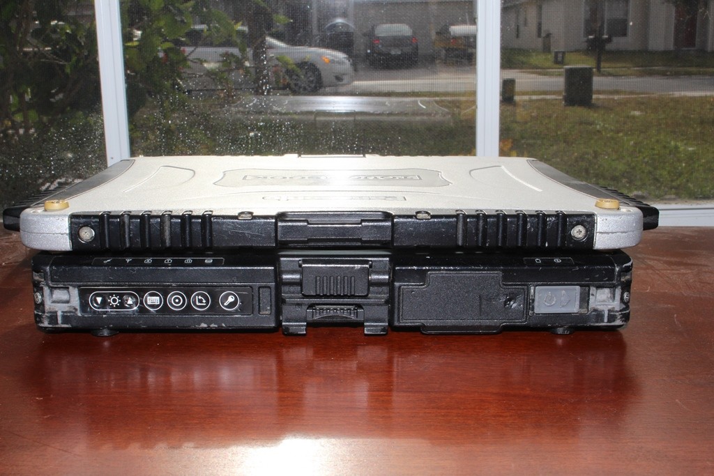Panasonic Toughbook CF-19 MK4 i5 4GB, TOUCHSCREEN , 128 SSD.WIN 10 PRO 64BIT