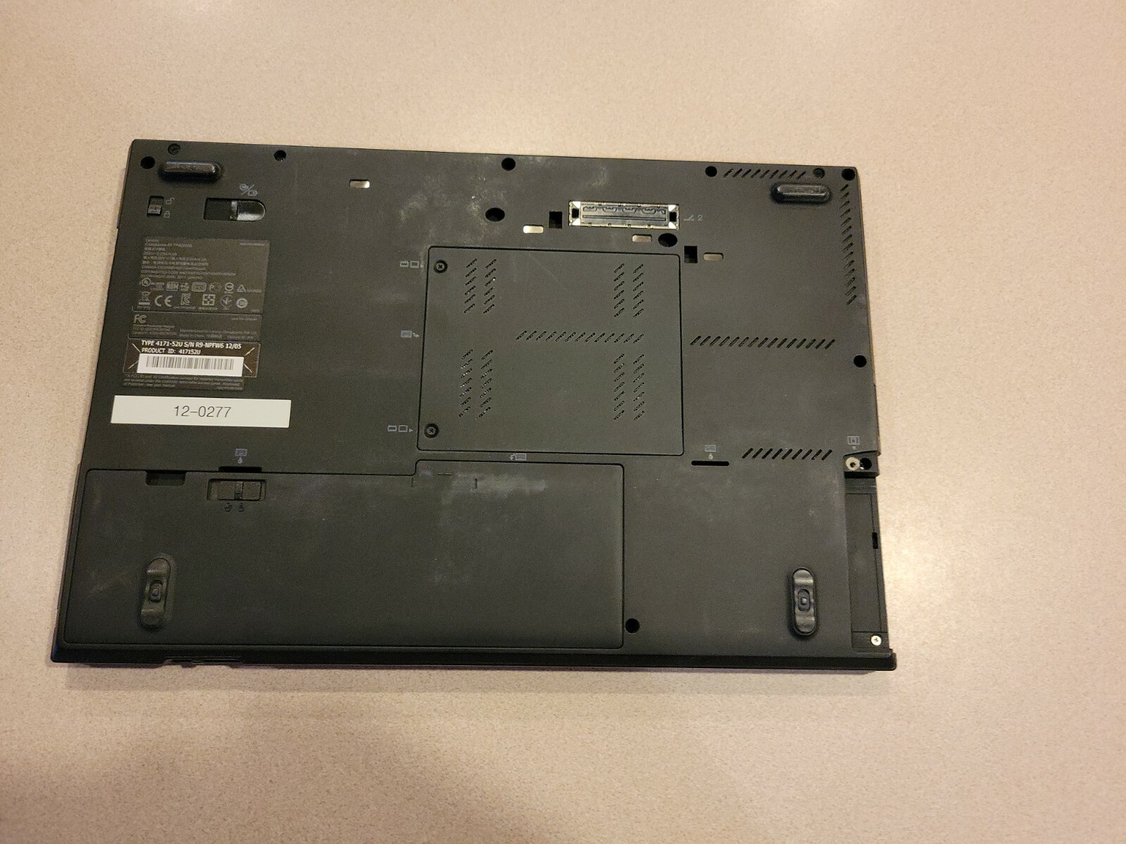 Incomplete Lenovo ThinkPad T420 14″ Laptop Intel i5-2520M 2.50GHz 4GB 320GB HDD