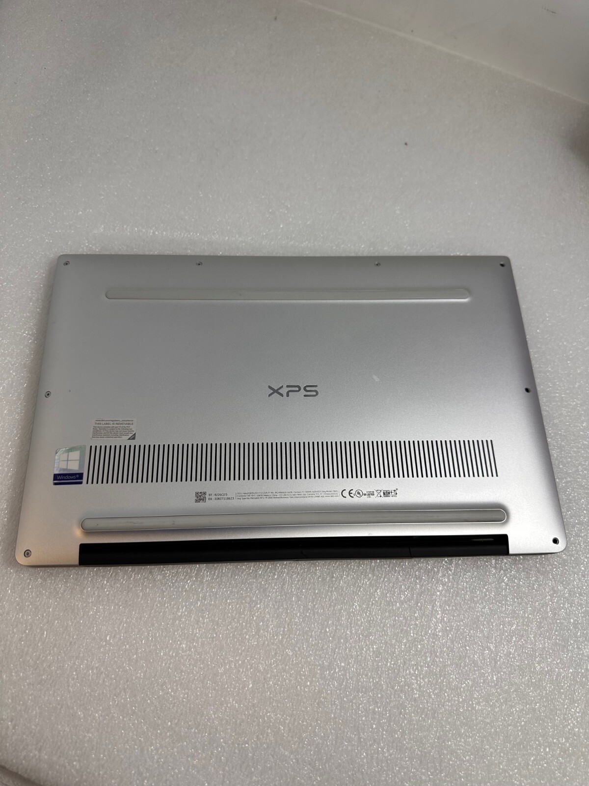 Dell XPS 13 7390 13.3″ i7-10710U CPU, 16GB RAM – PARTS ONLY