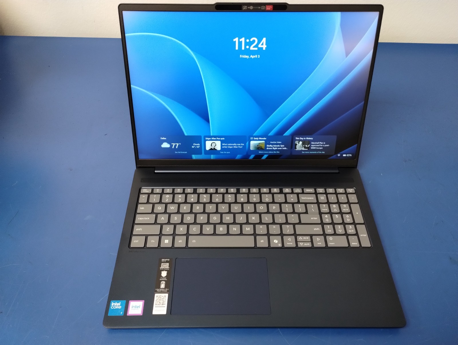 LENOVO SLIM 7 14ILL10, Intel Core Ultra 7 258V, 2.20 GHz, 32 GB RAM, 1 TB NVMe