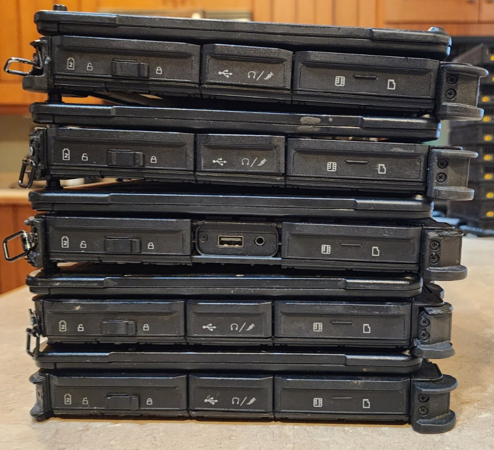 5x Lot 2-in-1 Getac V110 G2 11.6″ Touch Tablet PC i5-5200U 128GB SSD 8GB RAM