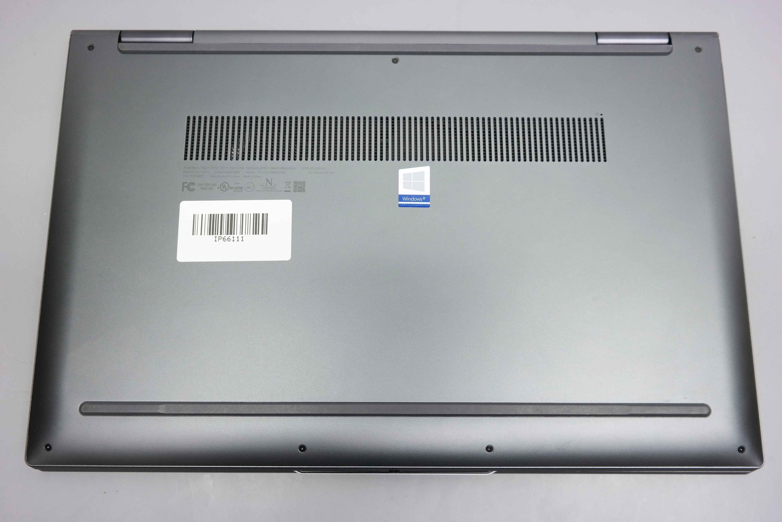 Lenovo Yoga 7i 15ITL5 15.6″ Core i5-1135G7 8GB 256GB SSD – Slate Grey ISSUE
