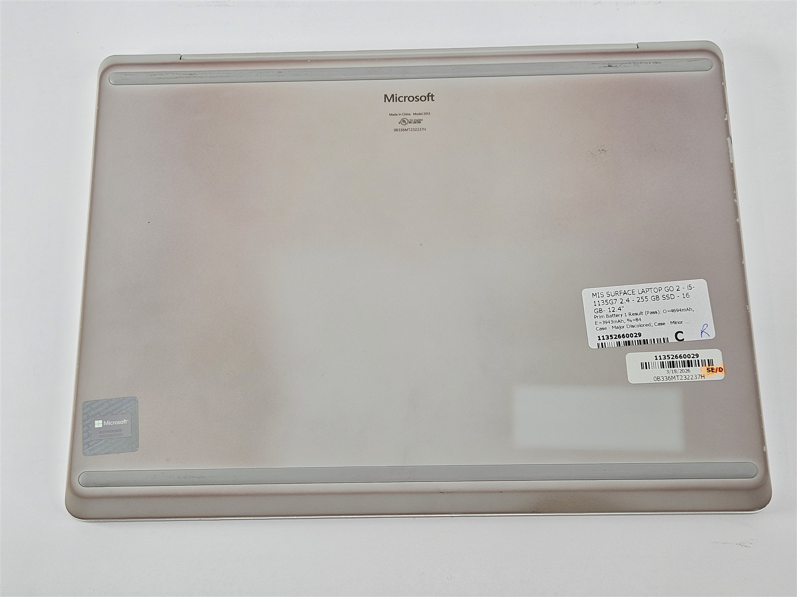 Microsoft Surface Laptop Go 2 256GB 16GB i5-1135G7 Platinum Touchscreen WiFi6