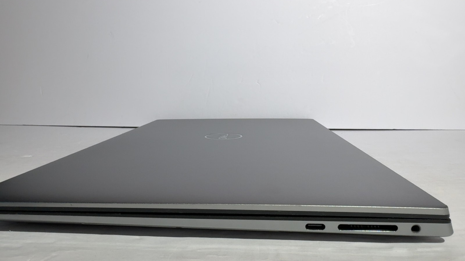 Dell Precision 5560 Xeon W-11955M 2.60GHz 32GB RAM 1TB SSD RTX A2000 Win11 Pro