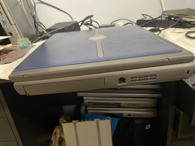 Dell Inspiron 1100 Celeron 2.4 GHz 20GB HDD CMOS and Main Batt Bad DVD RW 128 MB