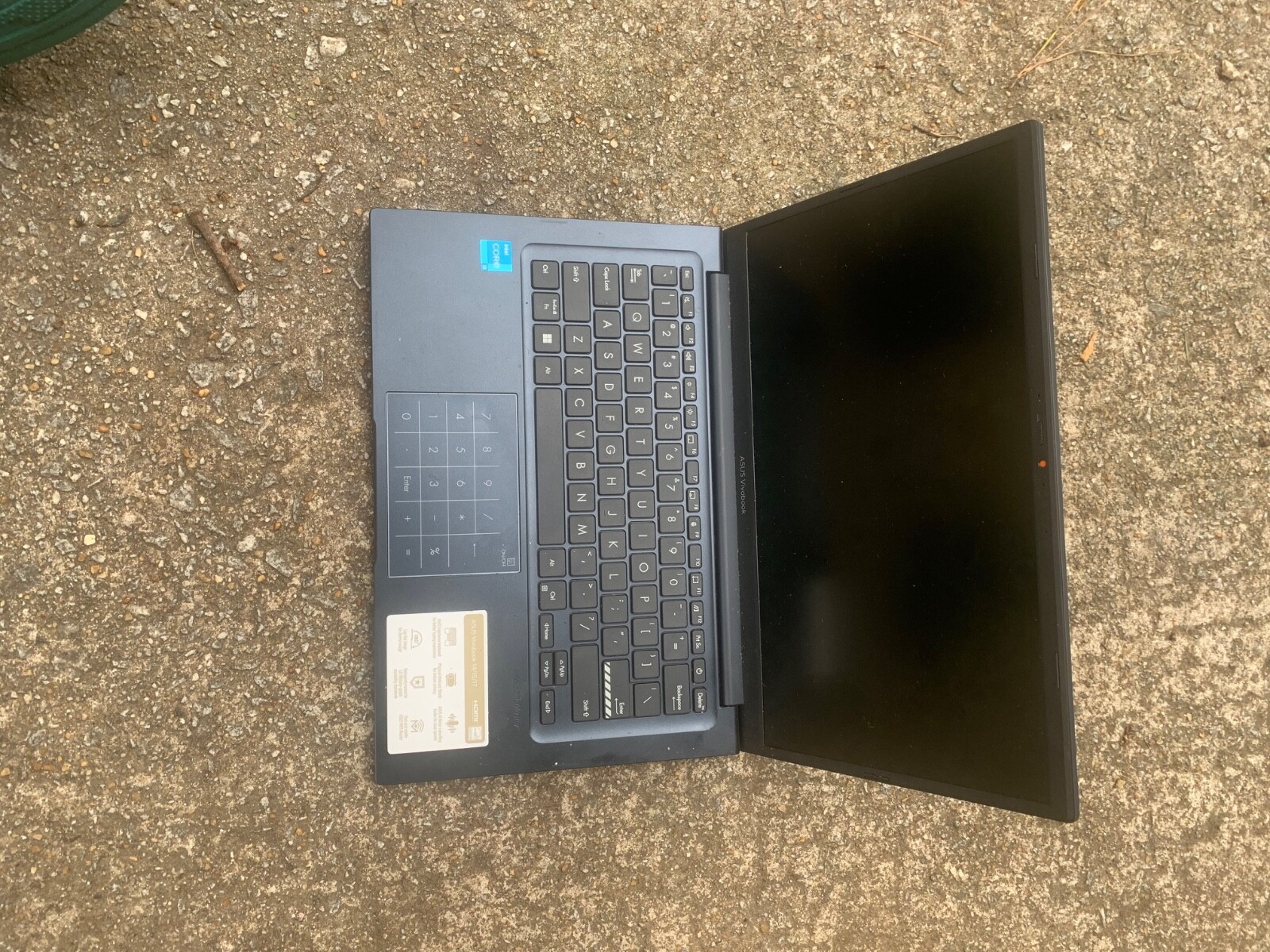 ASUS VivoBook F515EA-AH34 15.6″ (128GB SSD, Intel i3-1115G4, 8GB RAM) Notebook –