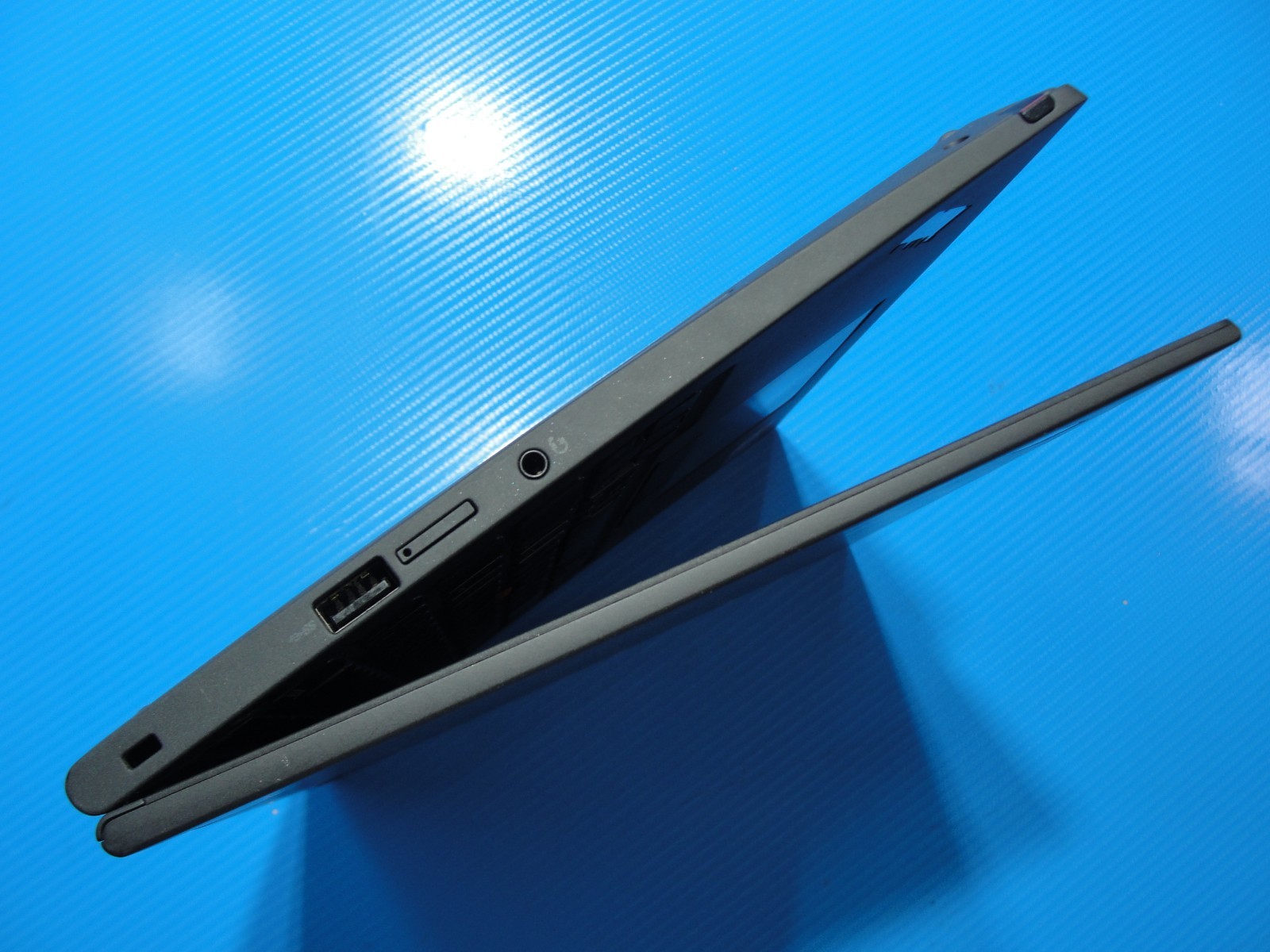 Lenovo ThinkPad X13 Yoga Gen 2 13.3″WUXGA TOUCH i7-11th Gen 16GB RAM 256GB SSD