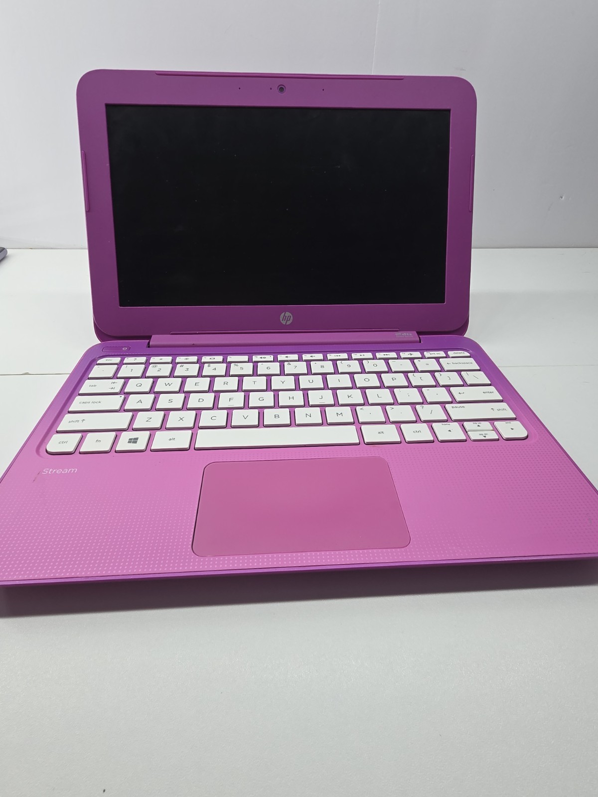 HP Stream 11.6″ Notebook PC 11 Celeron N2840 2.16GHz 2GB 64-bit W8.1 Pink