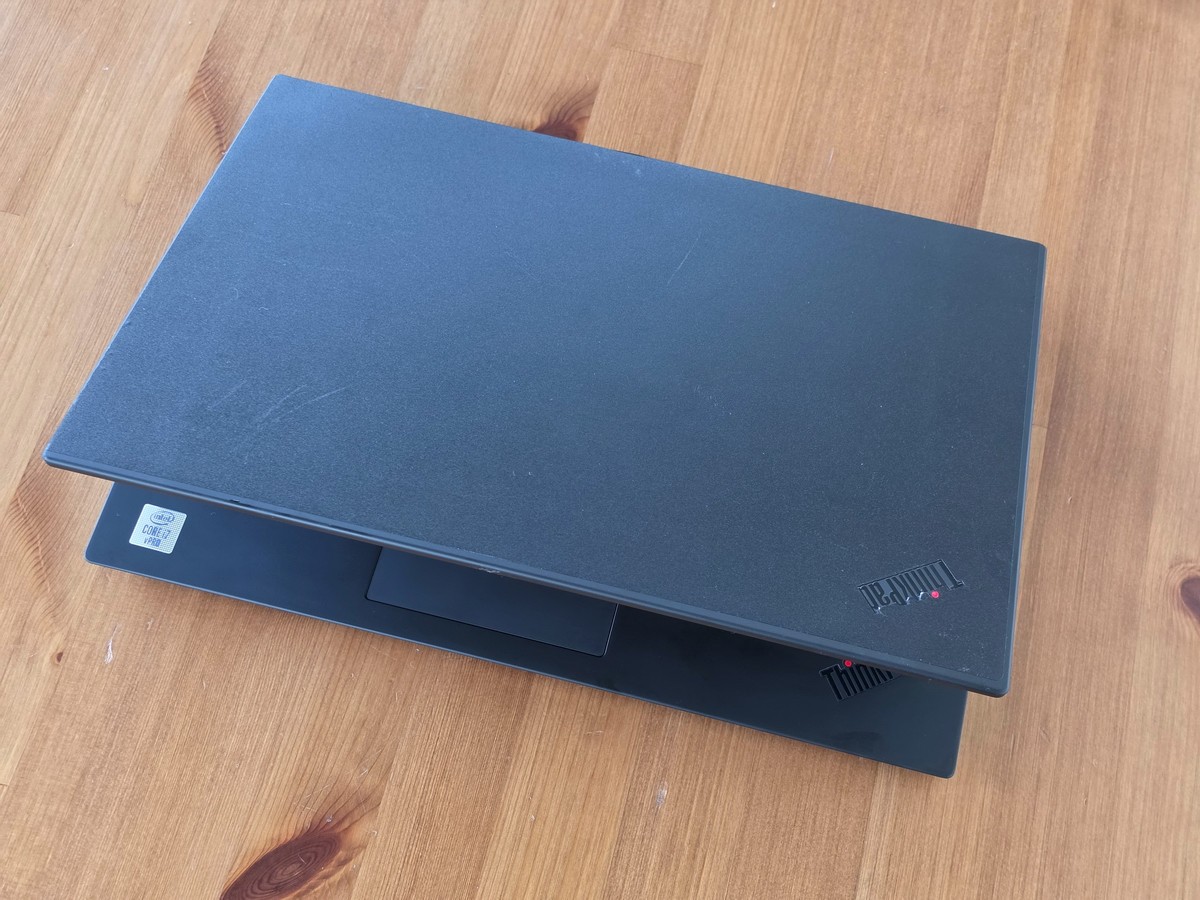 Lenovo ThinkPad P1 Gen 3 i7-10875H 16GB 15″ FHD 1920×1080 512GB SSD NVIDIA T1000