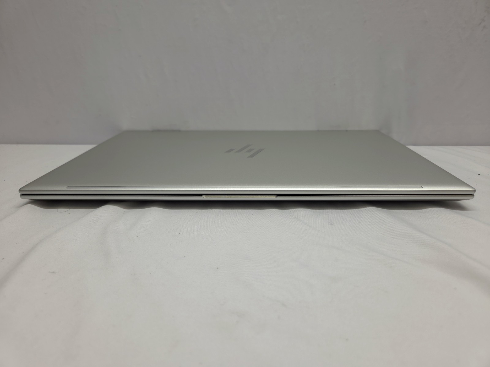 HP ENVY x360 15-ES2050WM 15.6″ Intel Core i5-1240P 2-In-1 Touch Display AS-IS