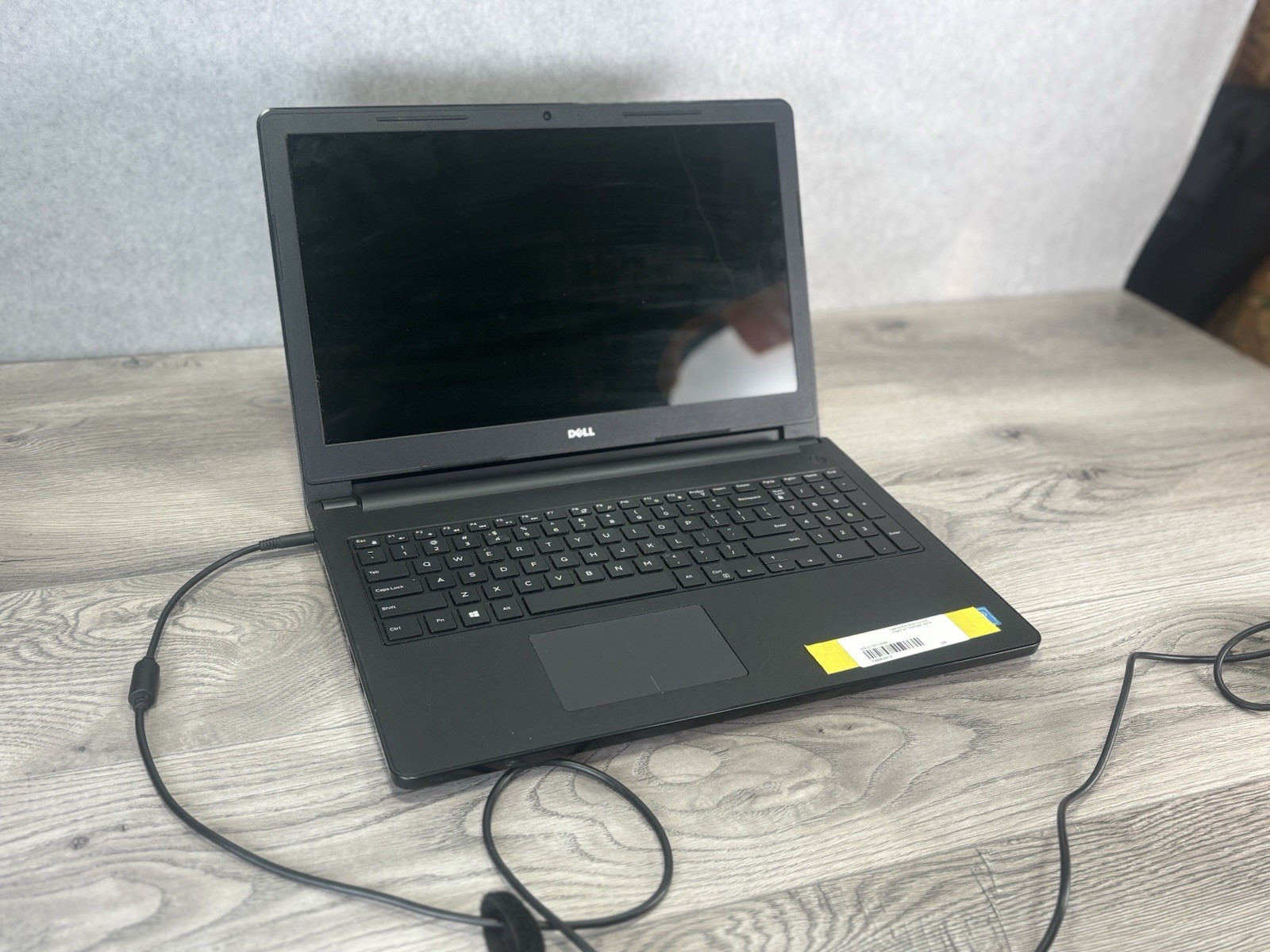 Dell Inspirion PARTS BATTERY IS NO GOOD Model 15-3552
