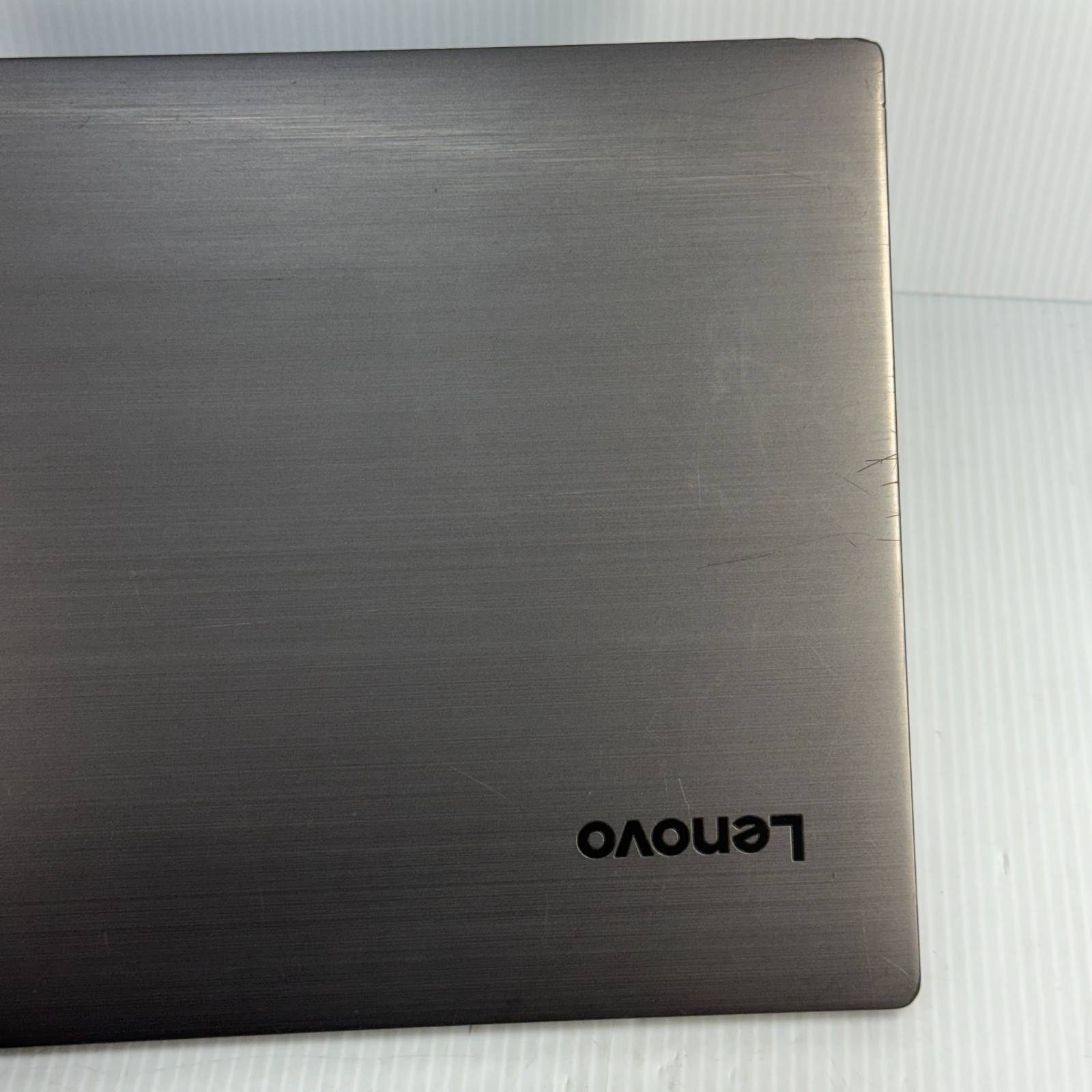 Lenovo V330-14ARR 5 2500U 14″ Windows 11 Laptop 128GB SSD 20GB **WEAR**
