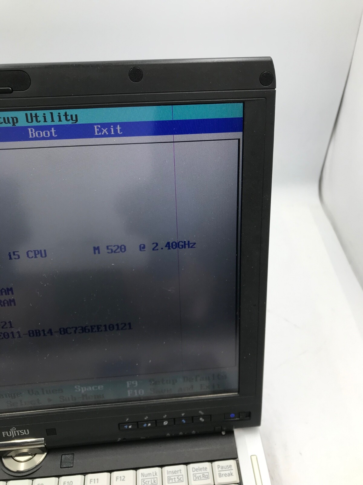 Fujitsu LifeBook T900 13.3″ Intel Core i5 M520 2.4GHz NO HDD-SCREEN DAMAGE -MZ