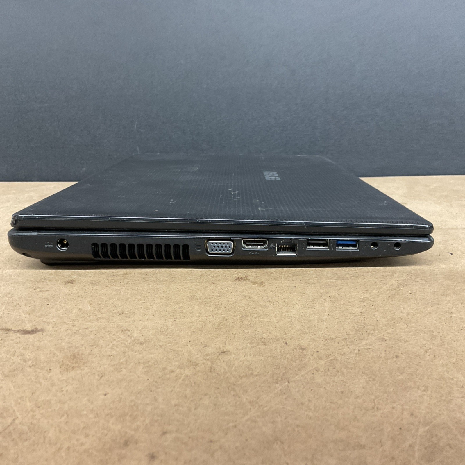 ASUS X55C Laptop Intel Pentium B980 4GB RAM – Broken Untested