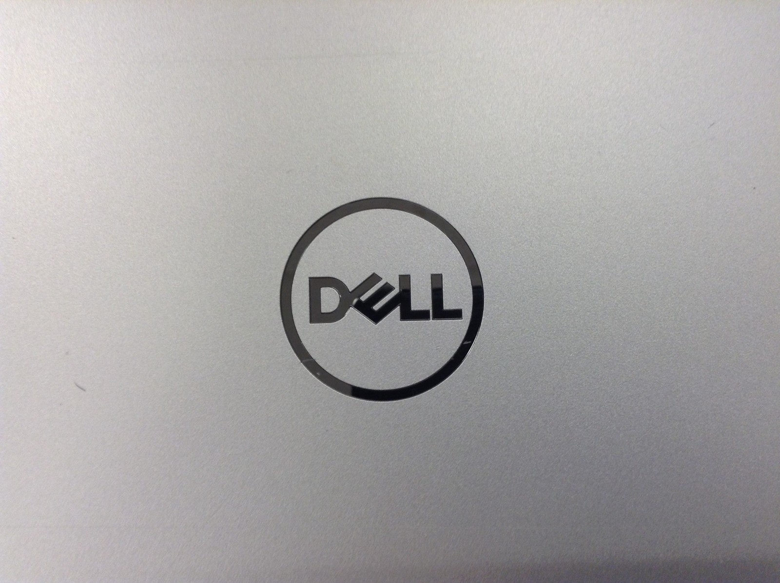 Dell Inspiron 5593 15.6″ FHD Laptop i5-1035G1 w/8GB, 512GB SSD, Backlit, WORKING