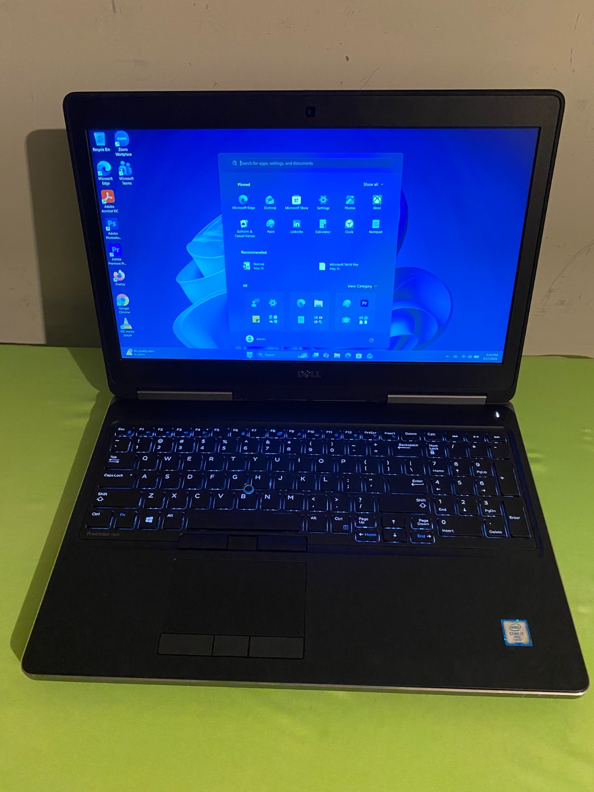 Dell Precision 7520 Intel i7-6820HQ 2.70GHz 256GB SSD, 20GB RAM Win 11/M2200
